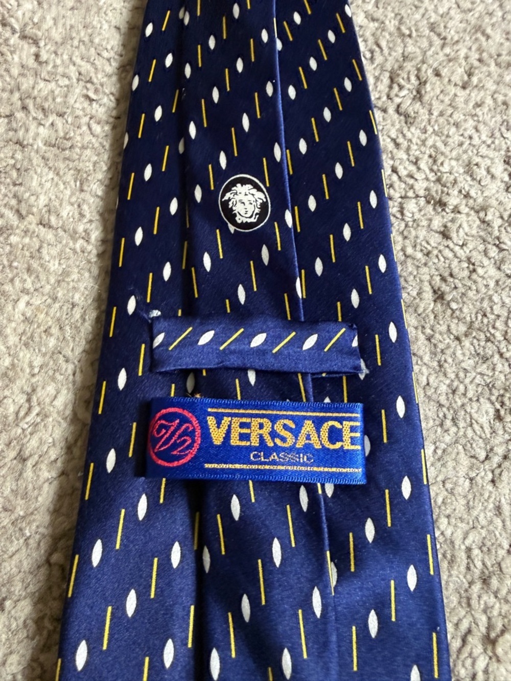 Versace Classic V2 Men's Navy Patterned 100% Silk Tie Handmade in Italy - Picture 4 of 6